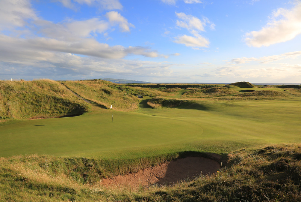 Royal Troon No 7 by Gary Lisbon